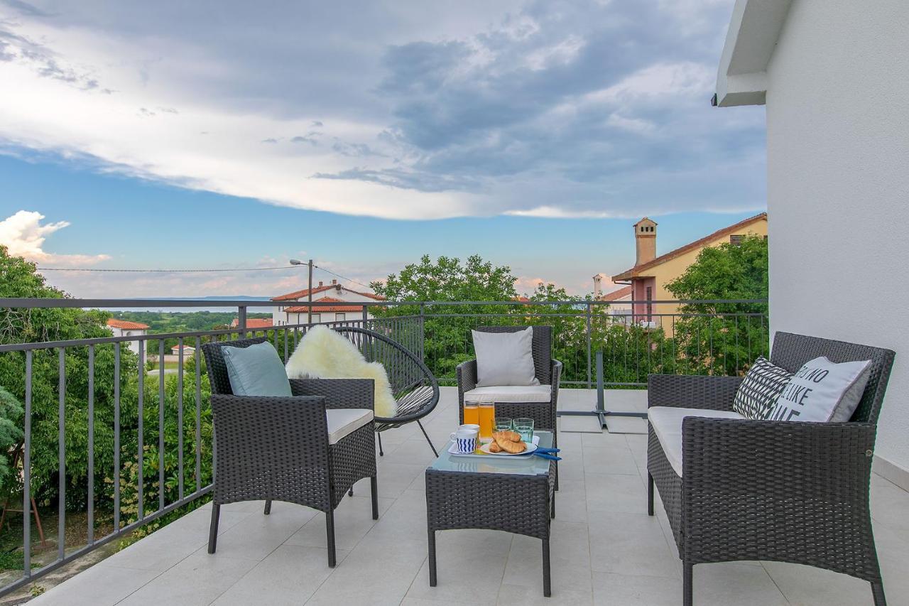 Premium 100M2 Sea View Apartment Ližnjan Exteriör bild